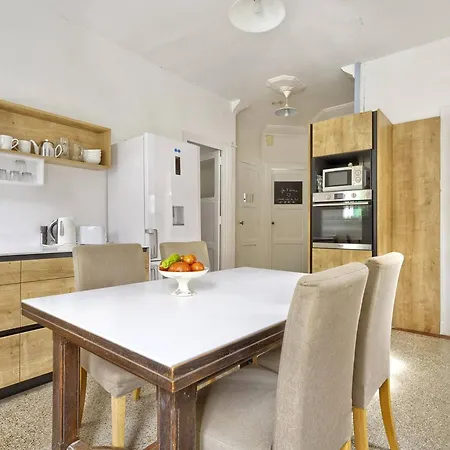 : T4 Avec Terrasse Et Parking A 400m De La ! - Fr-1-433-128 آركاشو